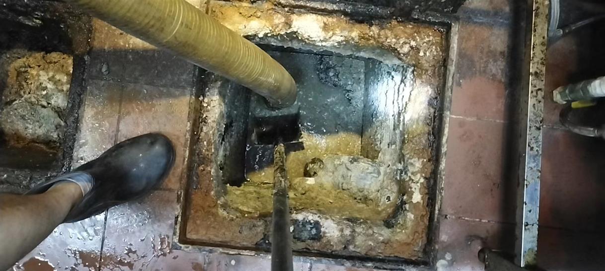 屯溪化油池清理-污水池清掏